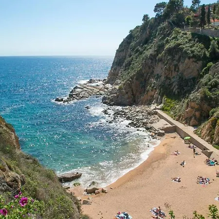 Sant Eloi Sleeps 8 Pool Wifi * Lloret de Mar