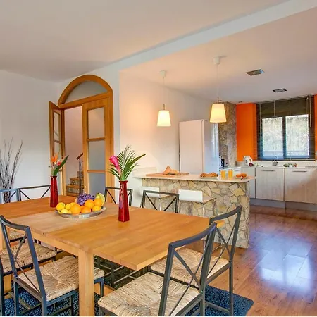 Sant Eloi Sleeps 8 Pool Wifi *